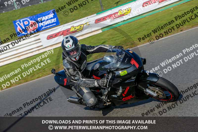 PJM Wedding Photography;enduro digital images;event digital images;eventdigitalimages;mallory park;mallory park photographs;mallory park trackday;mallory park trackday photographs;no limits trackdays;peter wileman photography;racing digital images;trackday digital images;trackday photos